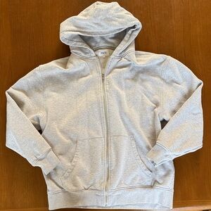 Mate the label women’s grey zip up hoodie. Women’s xs/s.